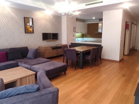 Kirayə 2 otaqlı mənzil, 90 m², Nərimanov: 1 799 ₼/ay 3