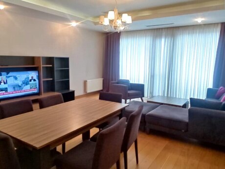 Kirayə 2 otaqlı mənzil, 90 m², Nərimanov: 1 799 ₼/ay 4
