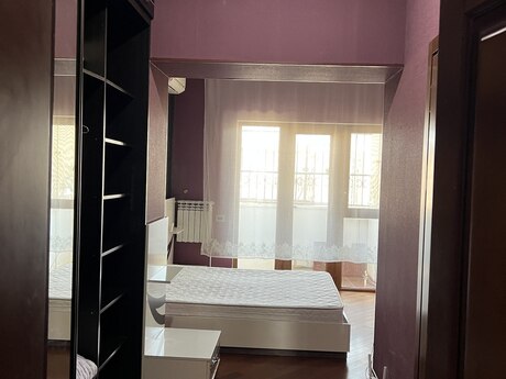 3 otaqlı köhnə tikili - 28 May m. - 110 m²