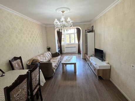 Elan №6288942 - Bakı, Qara Qarayev m., 3 otaqlı, 60 m², 2/5 mərtəbə
