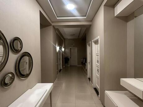 4 otaqlı mənzil, 200 m², Nizami: 750 000 ₼ 5