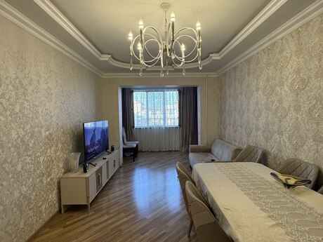 4 otaqlı köhnə tikili - Yeni Yasamal q. - 110 m²
