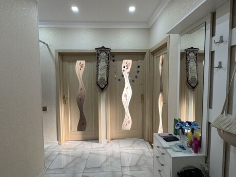 4 otaqlı köhnə tikili - Yeni Yasamal q. - 110 m²