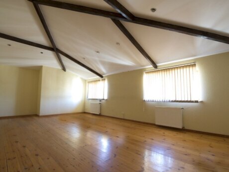 8 otaqlı həyət evi/bağ evi - Gənclik m. - 510 m²