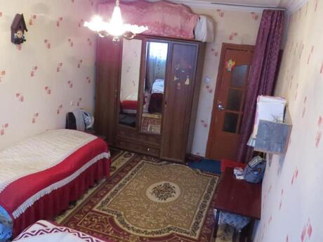 4 otaqlı köhnə tikili - Biləcəri q. - 100 m²