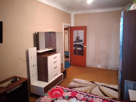 4 otaqlı köhnə tikili - Biləcəri q. - 100 m²