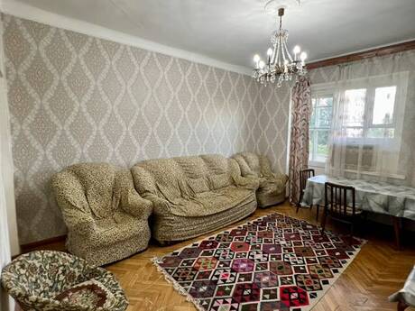 Elan №6289095 - Bakı, 28 May m., 2 otaqlı, 60 m², 4/5 mərtəbə