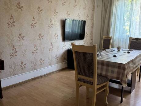 3 otaqlı köhnə tikili - Qara Qarayev m. - 75 m²