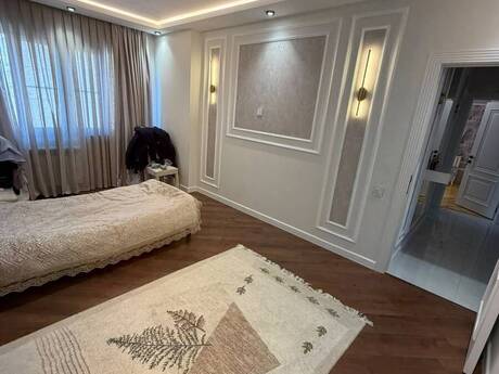 4 otaqlı köhnə tikili - İnşaatçılar m. - 110 m²
