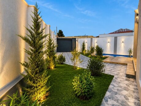 4 otaqlı həyət evi/bağ evi - Şüvəlan q. - 130 m²