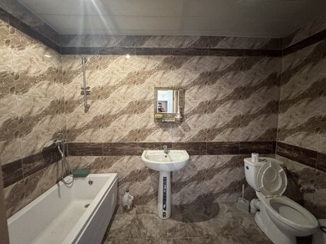4 otaqlı yeni tikili - Gəncə - 143 m²