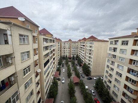 4 otaqlı yeni tikili - Gəncə - 143 m²