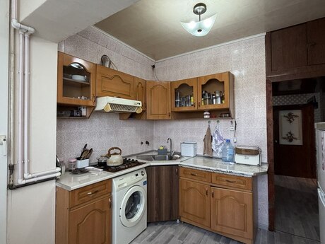 1 otaqlı köhnə tikili - Bakıxanov q. - 40 m²
