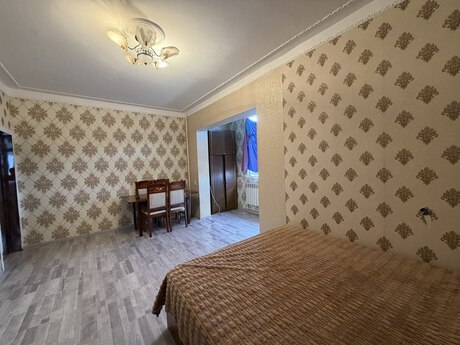 1 otaqlı köhnə tikili - Bakıxanov q. - 40 m²