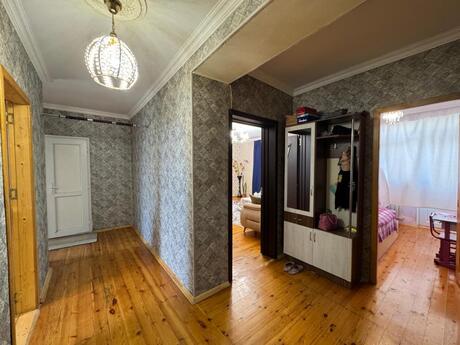 4 otaqlı köhnə tikili - Bakıxanov q. - 75 m²