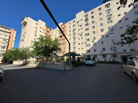 4 otaqlı köhnə tikili - Bakıxanov q. - 75 m²