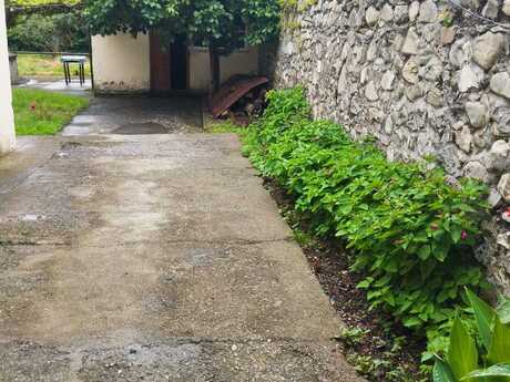 4 otaqlı həyət evi/bağ evi - Şəki - 130 m²