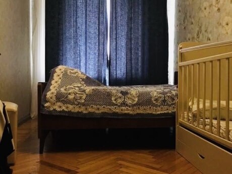 3 otaqlı köhnə tikili - Gənclik m. - 70 m²