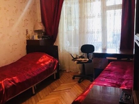 3 otaqlı köhnə tikili - Gənclik m. - 70 m²