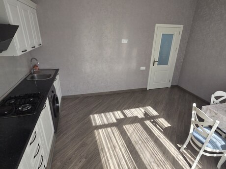 2 otaqlı yeni tikili - Yeni Günəşli q. - 90 m²