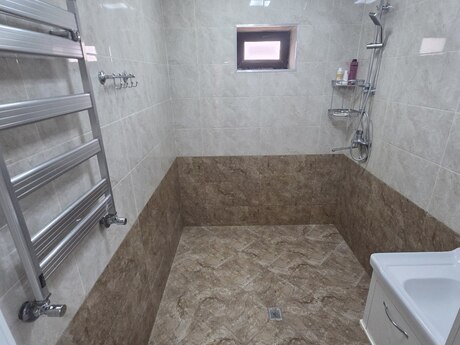 2 otaqlı yeni tikili - Yeni Günəşli q. - 90 m²
