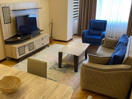 Elan №6289656 - Bakı, 28 May m., 2 otaqlı, 60 m², 3/4 mərtəbə