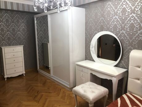 3-комн. вторичка - м. Гянджлик - 90 м²