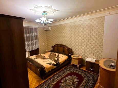 Объявление №6289760 - Баку, м. Низами, 3-комн., 90 м², 1/6 этаж