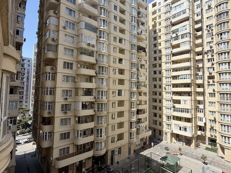 Kirayə 2 otaqlı mənzil, 90 m², 8 Noyabr: 900 ₼/ay 4