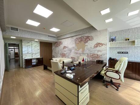 8 otaqlı ofis - Nərimanov r. - 250 m²