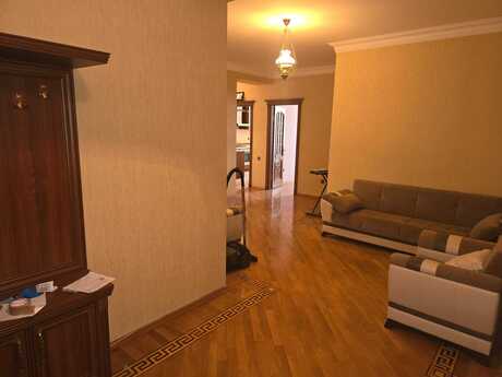 3 otaqlı mənzil, 135 m², Nizami: 410 000 ₼ 2