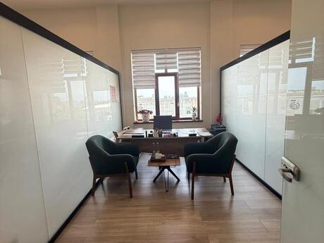 Elan №6290053 - Bakı, Gənclik m., 3 otaqlı, 80 m²