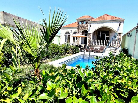 3 otaqlı həyət evi/bağ evi - Buzovna q. - 125 m²