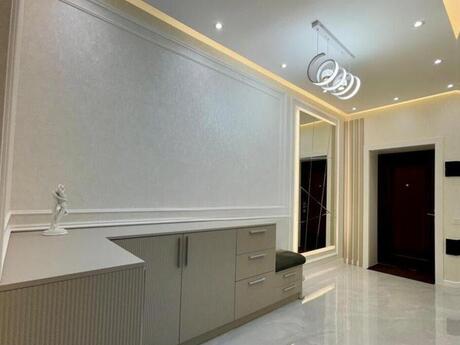 2-room apartment, 70 m², 8-ci mikrorayon: 245 000 ₼ 5