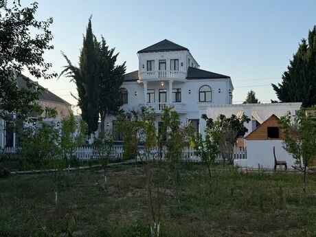 6-комн. дом/дача - пос. Бузовна - 300 м²