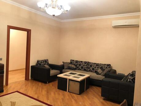 Объявление №6290387 - Баку, м. Иншаатчылар, 3-комн., 130 м², 5/17 этаж