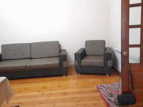 3 otaqlı həyət evi/bağ evi - Qaraçuxur q. - 70 m²