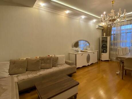 4 otaqlı mənzil, 131 m², Əhmədli: 325 000 ₼ 2