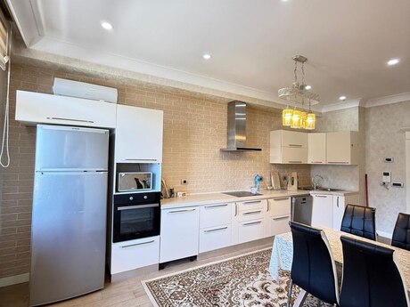 3 otaqlı mənzil, 170 m², 28 May: 499 000 ₼ 3