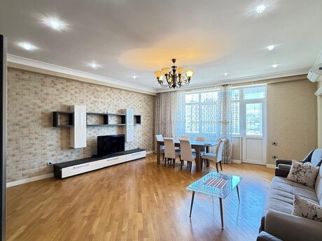 3 otaqlı mənzil, 170 m², 28 May: 499 000 ₼ 2