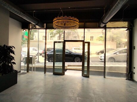 Obyekt - 28 May m. - 160 m²