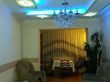 Elan №6290606 - Bakı, Nizami m., 3 otaqlı, 70 m², 4/5 mərtəbə