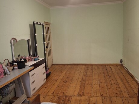 4 otaq · 88 m² · 1/9 mərtəbə, İnşaatçılar