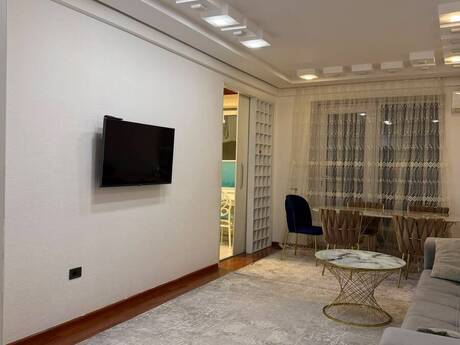 Elan №6290620 - Bakı, Bayıl q., 4 otaqlı, 100 m², 3/5 mərtəbə