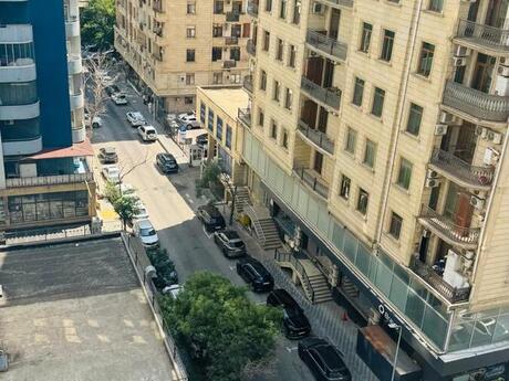 Elan №6282309 - Bakı, Nizami m., 2 otaqlı, 70 m², 8/19 mərtəbə
