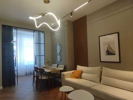 3 otaqlı mənzil, 80 m², Nərimanov: 320 000 ₼ 2