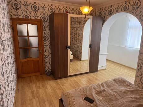 2 otaqlı köhnə tikili - Əhmədli m. - 70 m²