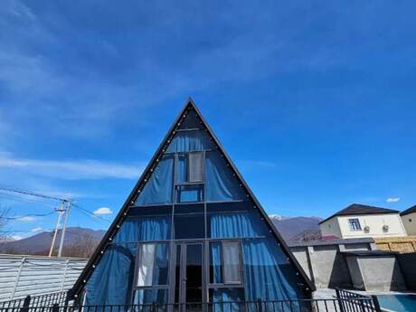 5 otaqlı həyət evi/bağ evi - Qəbələ - 200 m²