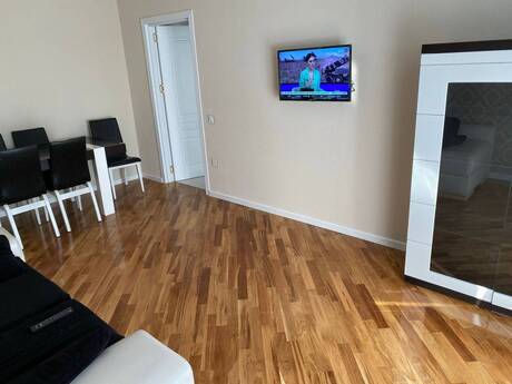 2 otaqlı yeni tikili - 28 May m. - 80 m²