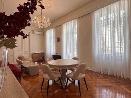 2-room apartment for rent, 80 m², Sahil: 1 700 ₼/mo 3
